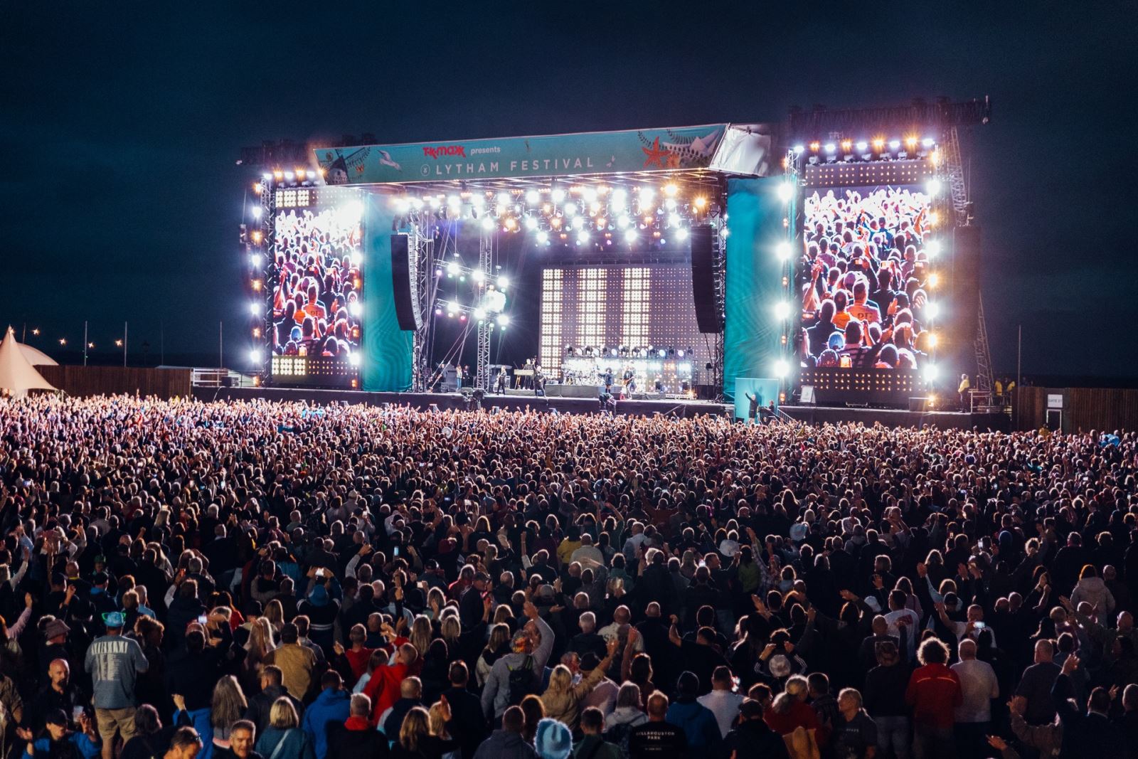 Lytham Festival 2026 – Music, Fun & Easy Travel with Whiteside Taxis